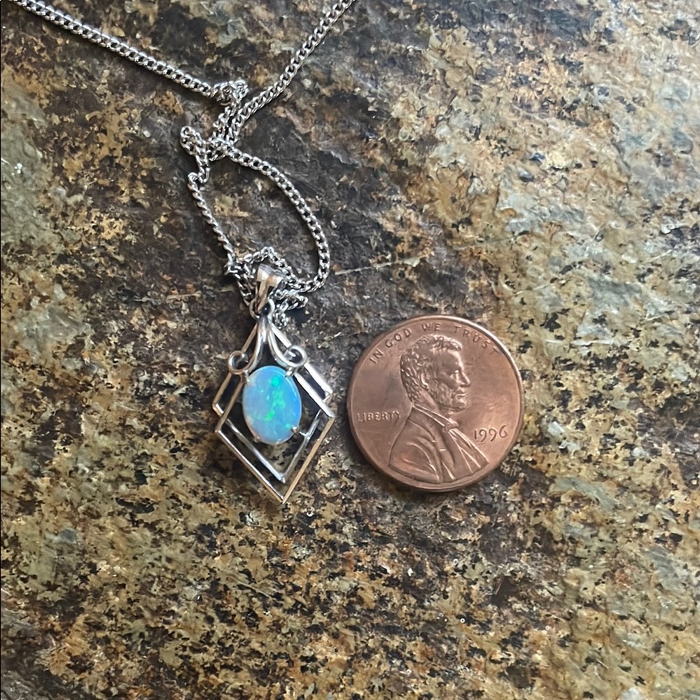 10 K White Gold & Opal Pendant Necklace - Picture 3 of 7
